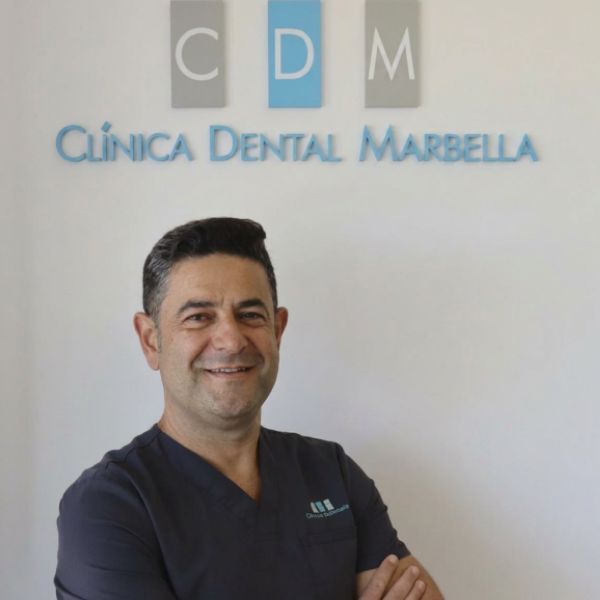 Dr. José Luis Moreno, odontólogo en Marbella Dental Arts